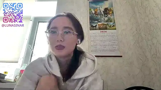 VickieTrudo online show from June 11, 2026, 12:32 am
