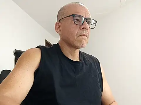 Gaceru01006 online show from July 6, 2026, 2:13 pm