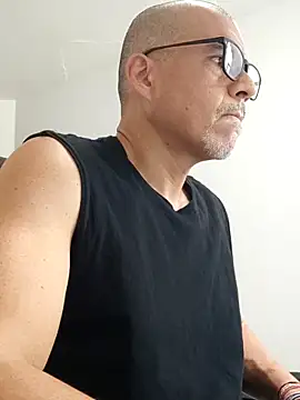 Gaceru01006 online show from June 22, 2026, 2:14 pm