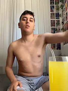 imjustaboyy1 online show from May 30, 2026, 10:43 am