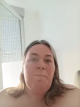 chattedebretagne online show from July 17, 2026, 5:32 pm