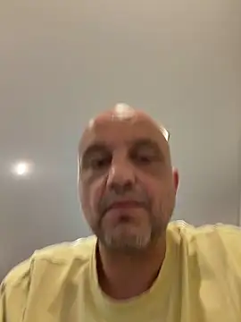 Snapshot of Wunschlos chatting on May 21, 2026, 8:50 pm Wunschlos online show from May 21, 2026, 8:50 pm