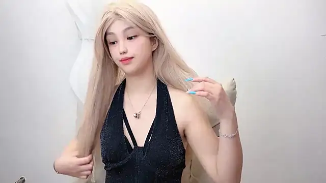 jiangjiang2005 online show from June 28, 2026, 4:46 pm