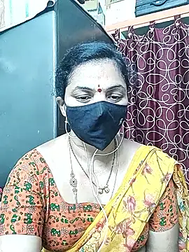Snapshot of Leela_555 chatting on June 17, 2026, 11:09 am Leela 555 online show from June 17, 2026, 11:09 am