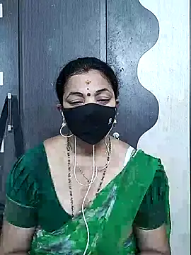 Snapshot of Leela_555 chatting on June 3, 2026, 3:29 am Leela 555 online show from June 3, 2026, 3:29 am