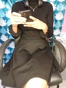 alexajuju online show from June 5, 2026, 12:26 am