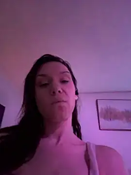 cynGoddess online show from May 22, 2026, 8:23 am
