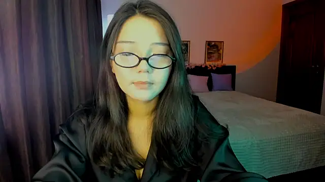 milana marttt online show from June 5, 2026, 4:06 am