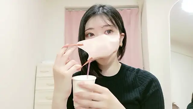 Snapshot of ririmuchan_v chatting on July 13, 2026, 10:03 am ririmuchan v online show from July 13, 2026, 10:03 am