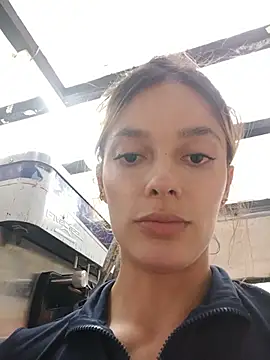 karenarango online show from July 4, 2026, 10:14 pm