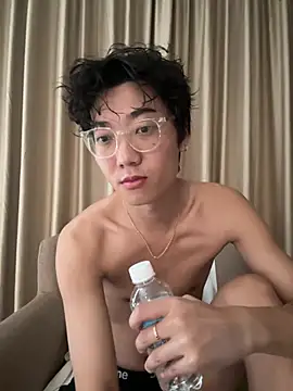 YourBadboy718 online show from June 26, 2026, 8:09 am