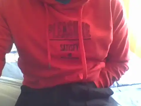 Snapshot of Loverboy774 chatting on June 2, 2026, 12:16 pm Loverboy774 online show from June 2, 2026, 12:16 pm