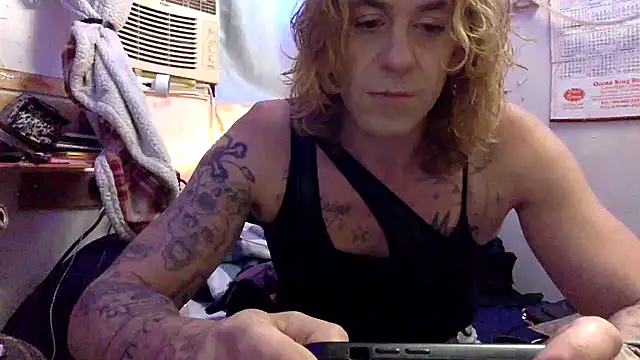 VanillaSnowcones online show from June 7, 2026, 9:47 am