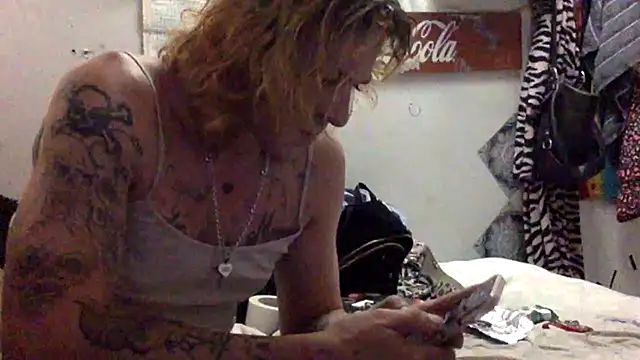VanillaSnowcones online show from June 17, 2026, 7:46 pm