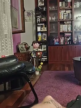 Dileilei online show from May 24, 2026, 12:43 am