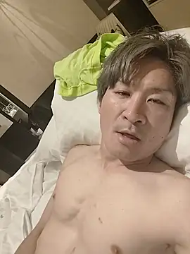 mitsu072132 online show from May 27, 2026, 5:20 pm