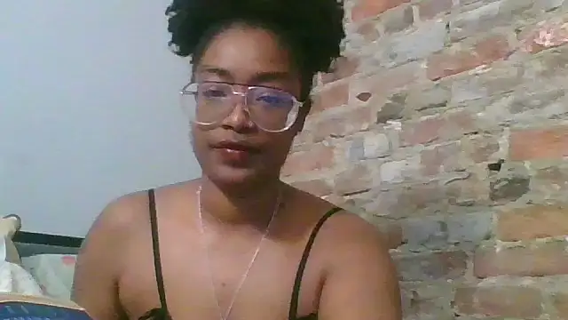 CloverGirlxo online show from May 26, 2026, 4:54 am