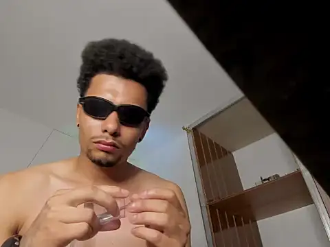 Boydirty cokeline666 online show from June 8, 2026, 12:16 am