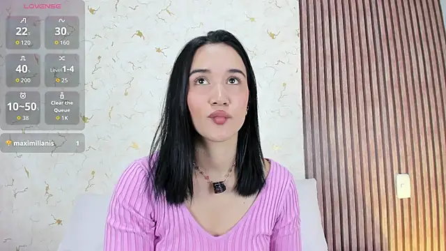 DaniRivers  online show from July 10, 2026, 7:47 pm