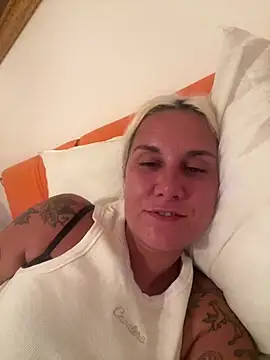 Sofia beee online show from July 3, 2026, 9:10 pm