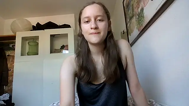 Snapshot of SoftieSophie chatting on May 26, 2026, 3:10 pm SoftieSophie online show from May 26, 2026, 3:10 pm