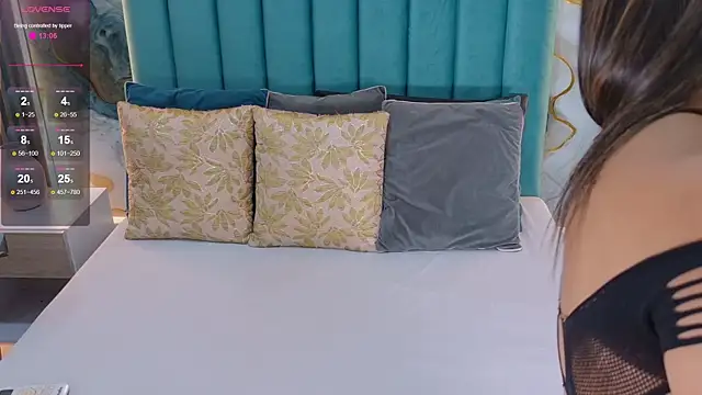 Velvet--Carter online show from June 20, 2026, 7:52 pm