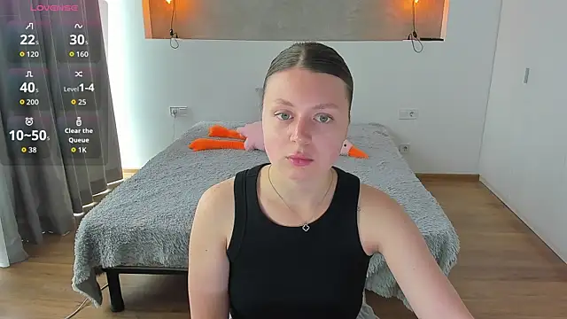 Kitkatvel online show from June 18, 2026, 5:28 am