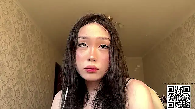LilowNax online show from June 19, 2026, 2:12 pm