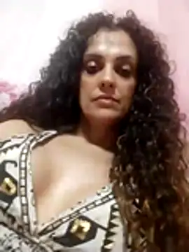 Snapshot of angelaxxx83 chatting on August 1, 2026, 5:33 pm angelaxxx83 online show from August 1, 2026, 5:33 pm