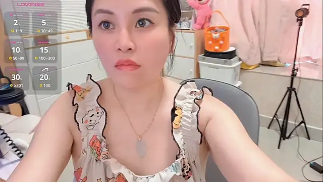LisaQQQ online show from May 31, 2026, 6:08 am