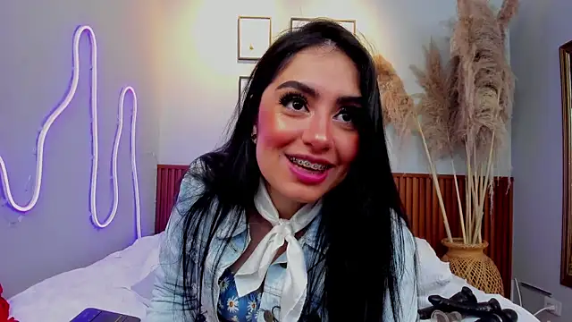 CARLA FERRERM online show from June 16, 2026, 8:42 pm