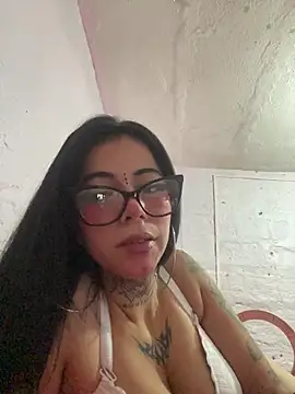 Snapshot of YummyGirl_ chatting on July 29, 2026, 7:57 pm YummyGirl online show from July 29, 2026, 7:57 pm