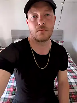 Straight GuyUK online show from June 27, 2026, 10:43 am