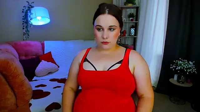 OliviaTwens online show from July 10, 2026, 10:15 am
