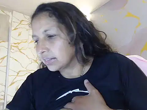 Danna Sg online show from June 10, 2026, 2:57 am