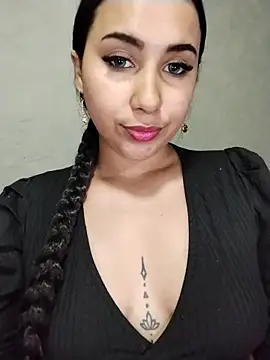 shantall cute online show from June 7, 2026, 3:12 am
