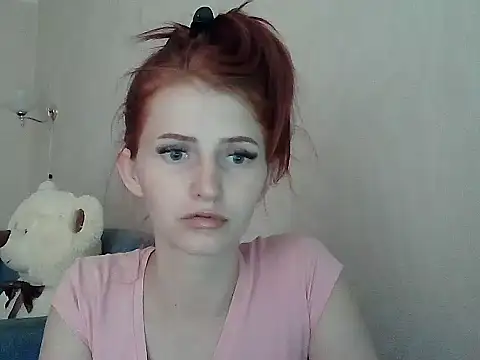 ViolaHot  online show from July 13, 2026, 2:05 pm