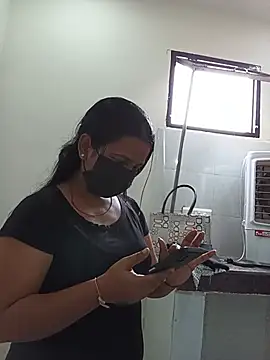 Riya hot8 online show from June 25, 2026, 6:51 am