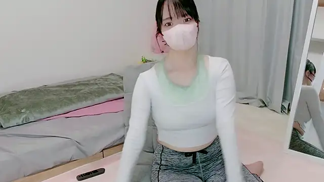 Hikari  o00 online show from July 1, 2026, 11:05 pm
