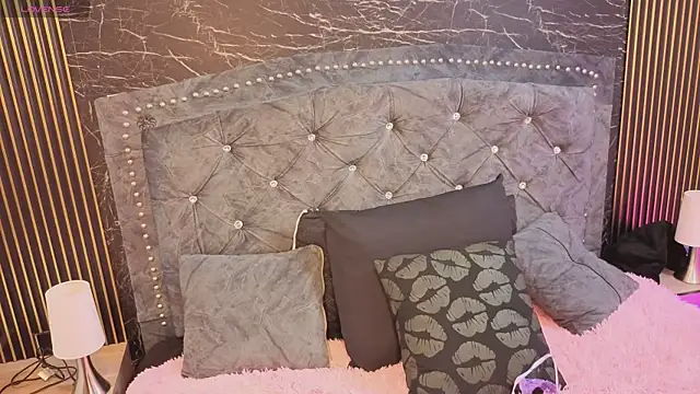 AlexandraNoxx online show from July 9, 2026, 12:15 pm