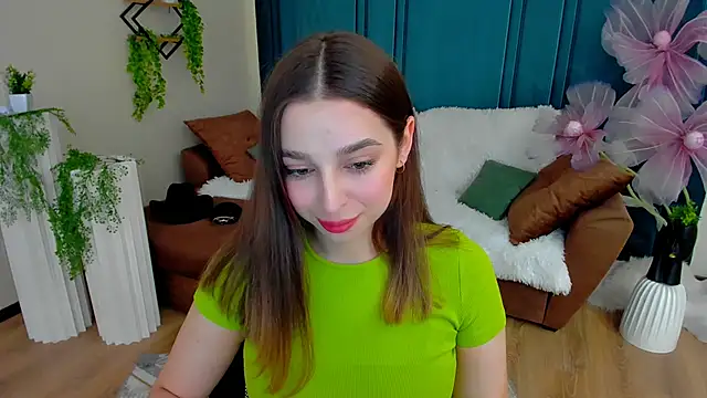 FlirtySpark online show from June 10, 2026, 4:03 am