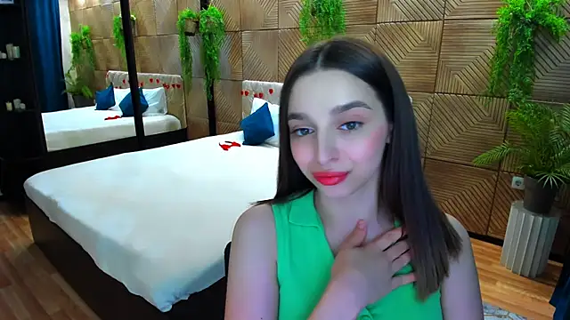 FlirtySpark online show from July 6, 2026, 3:25 pm
