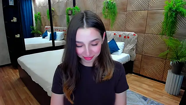 FlirtySpark online show from June 14, 2026, 2:24 am