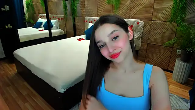 FlirtySpark online show from July 4, 2026, 4:19 am