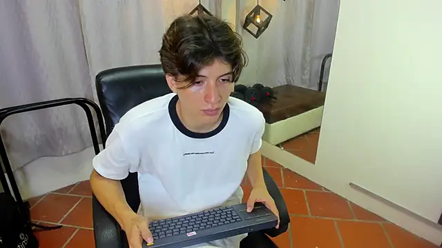 Marcoviolet online show from July 10, 2026, 7:36 pm