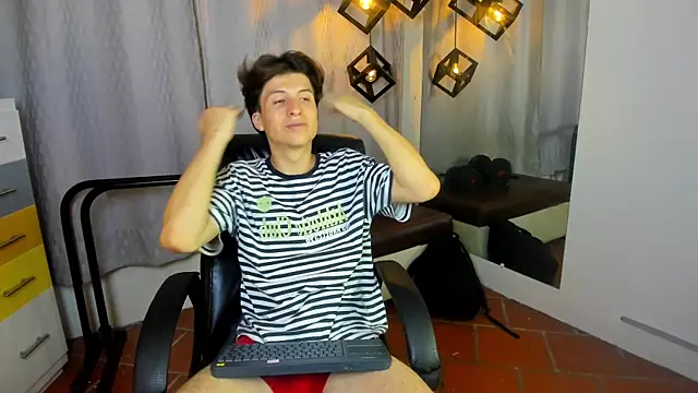 Marcoviolet online show from July 9, 2026, 7:46 pm