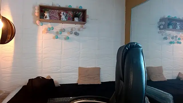 Marcoviolet online show from June 13, 2026, 7:23 pm