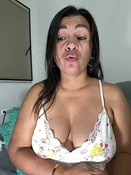kloee kann online show from July 16, 2026, 12:18 am