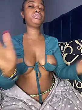 HotGarotinha online show from July 7, 2026, 7:23 am