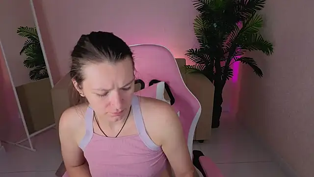Snapshot of kira_hatti chatting on July 9, 2026, 1:17 am kira hatti online show from July 9, 2026, 1:17 am